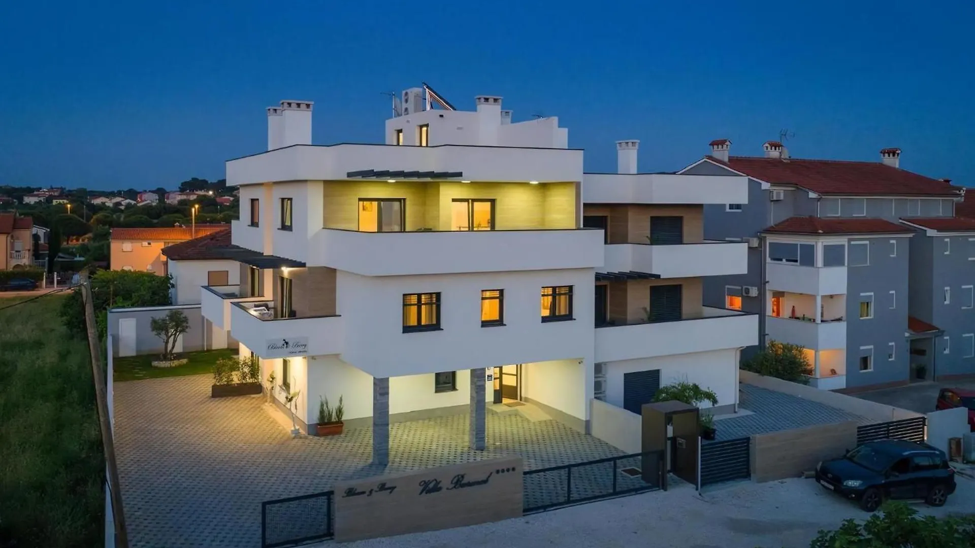 Villa Barmel Apt 2 Mit Balkon Pula