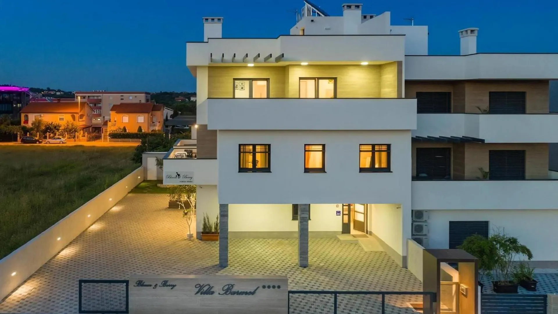 Villa Barmel Apt 2 Mit Balkon Pula