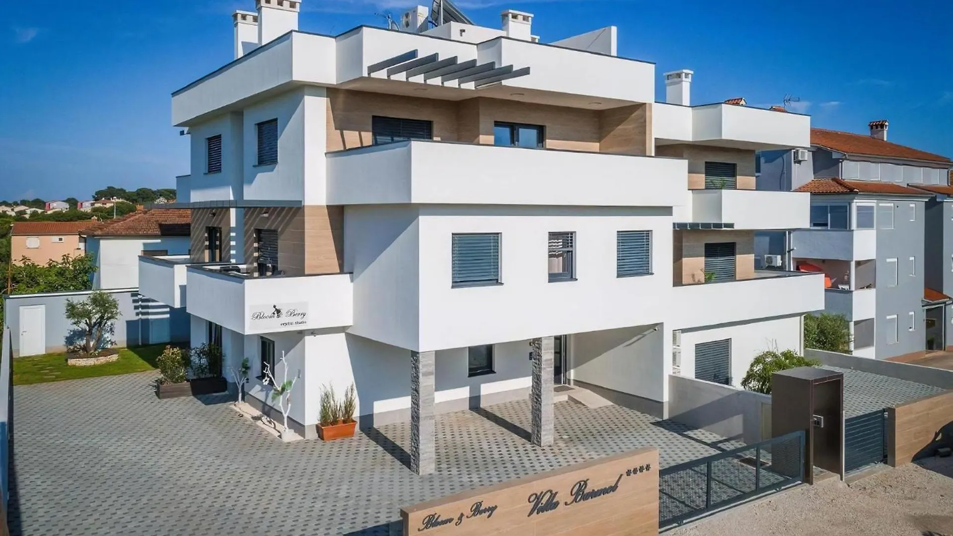 Villa Barmel Apt 2 Mit Balkon Pula 0*,  Croatia