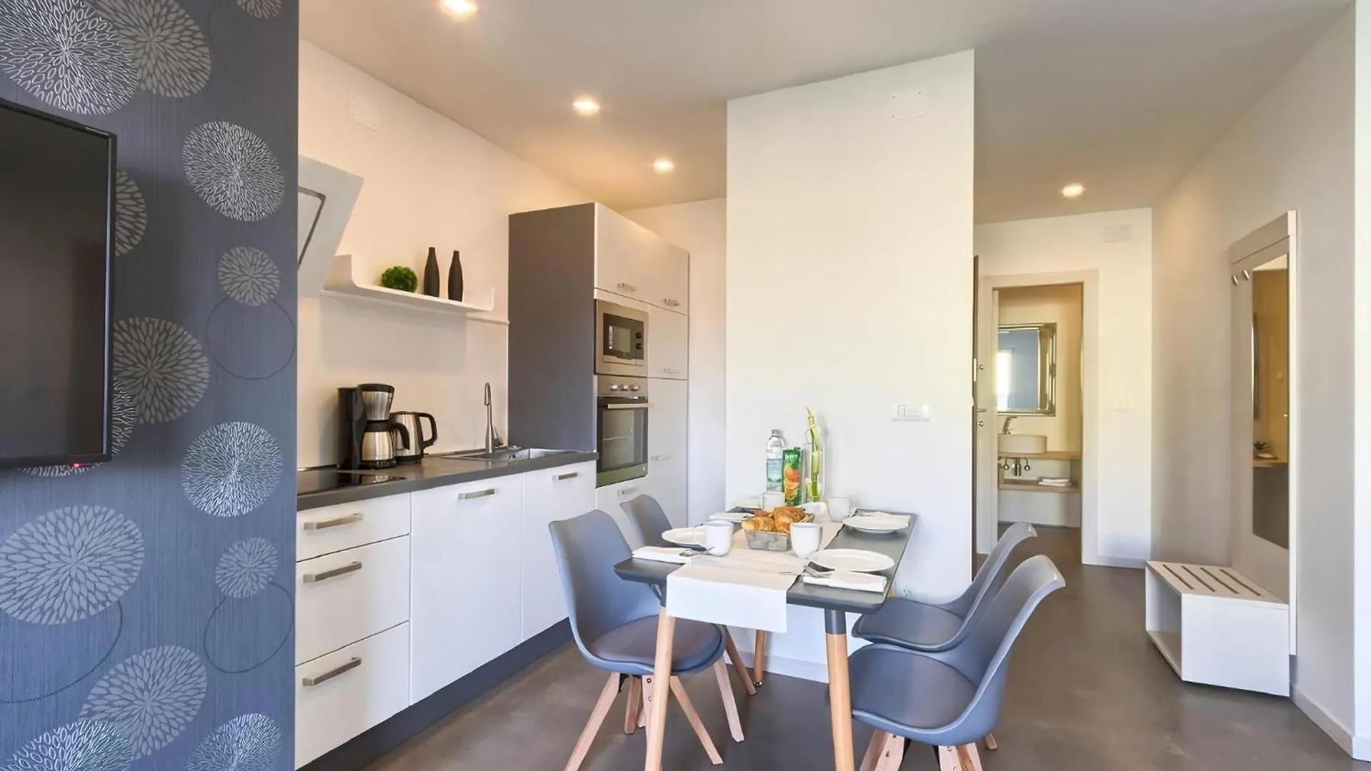 Villa Barmel Apt 2 Mit Balkon Pula